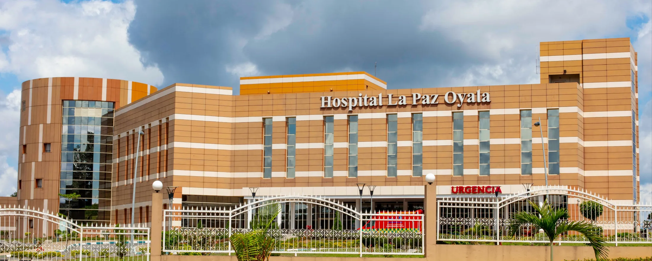 La Paz Hospital Group